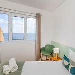 Guestready - Beachside House With Ocean View 3*