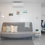 Guestready - Beachside House With Ocean View 3*