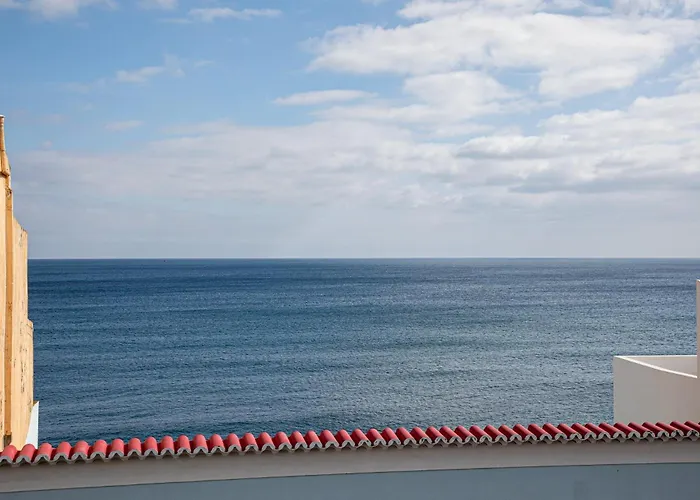 Guestready - Beachside House With Ocean View Ponta Delgada (Sao Miguel)